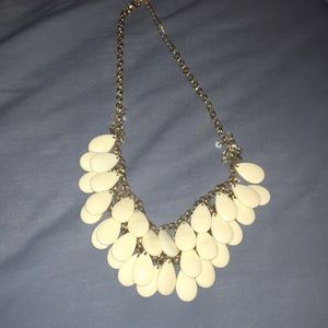 Cream colored chunky necklace